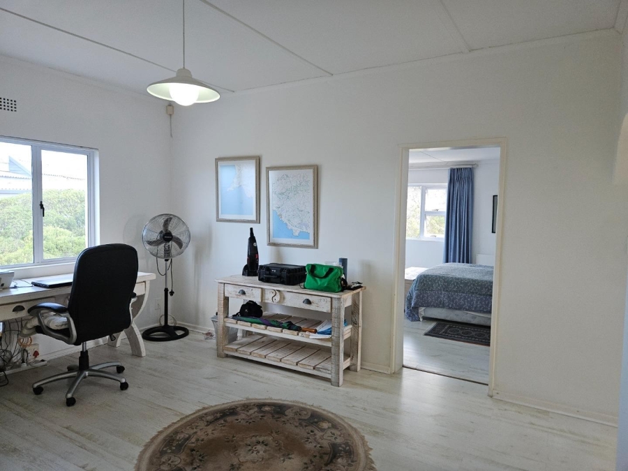 4 Bedroom Property for Sale in Pearly Beach Western Cape